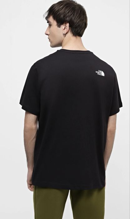 Футболка : The North Face  Never Stop Exploring Regular Short Sleeve Tee-Graphic