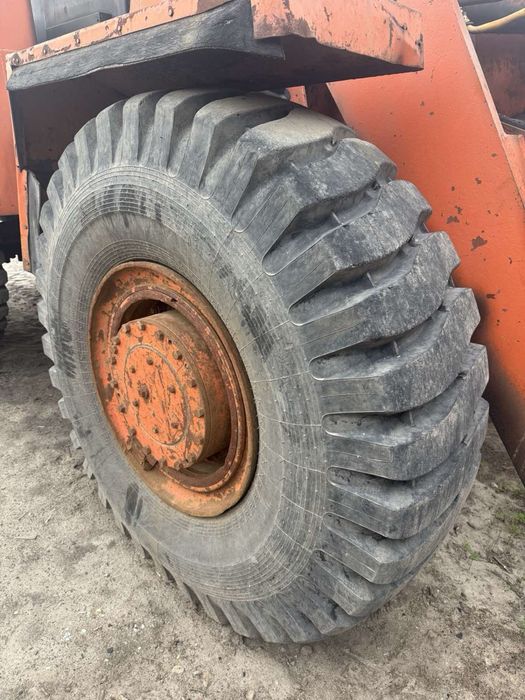 Навантажувач UNC 200