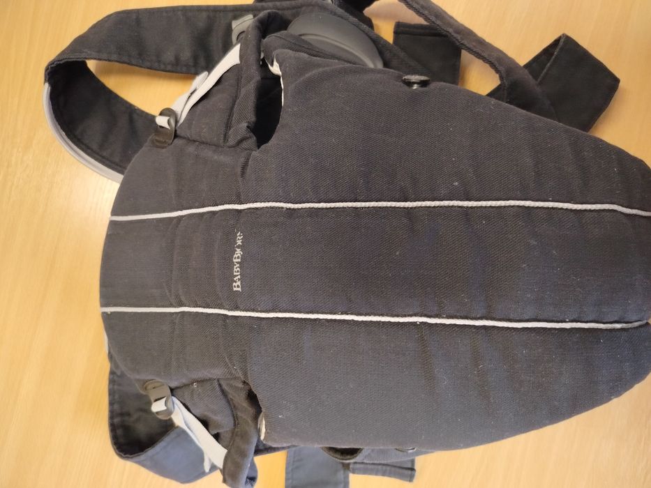 BabyBjorn nosidełko turystyczne czarne 3,5-12 kg  8ibs-26 ibs