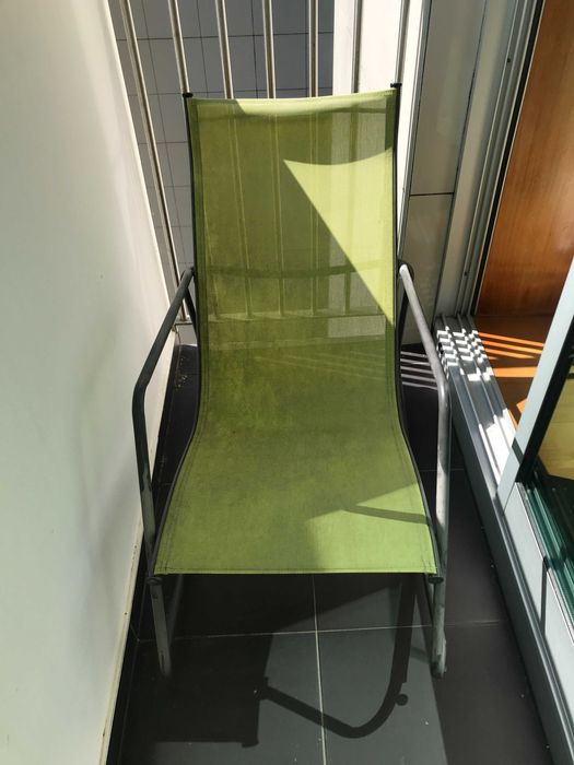 Cadeira Relaxamento/Balanço + esteira de assento almofadada