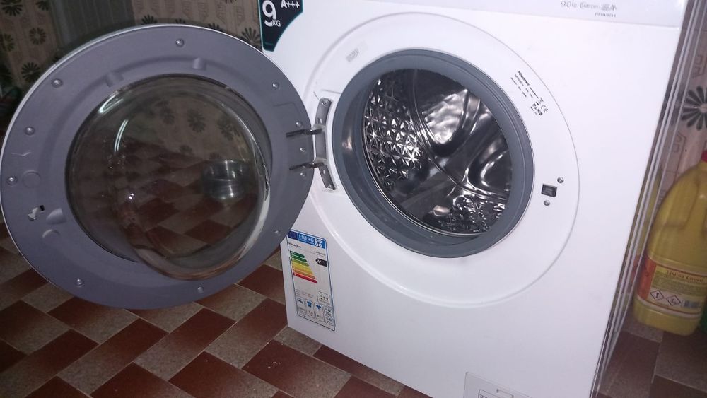 Máquina de lavar roupa HISENSE 9kg branco