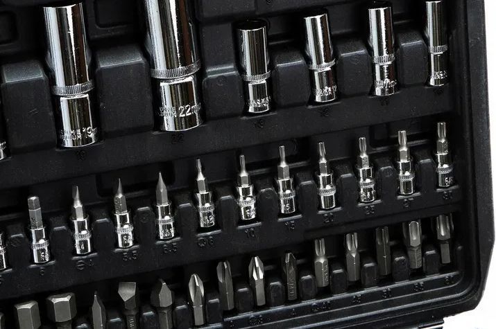 Набор инструментов головок ключей MAR-POL 108 ел. набір інструментів