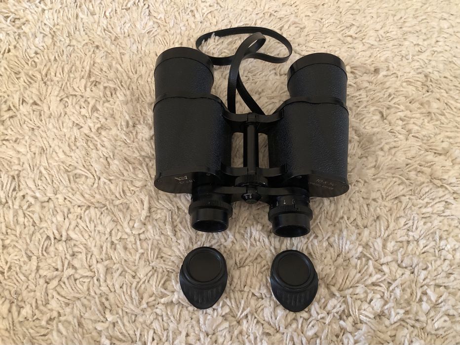 Бинокль Regent 10/50