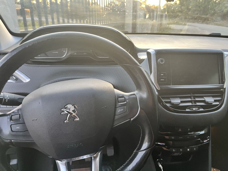 Peugeot 208 1.6 hdi 2019 — photo 4