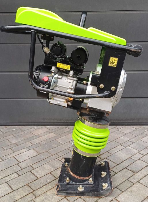 Stopa wibracyjna, skoczek, wibrator, buława do betonu, gilotyna bruku