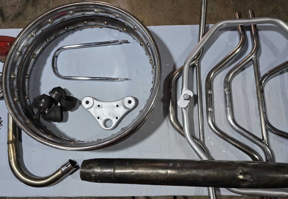 Peças/Material Famel que tinha motor Zundapp 4v