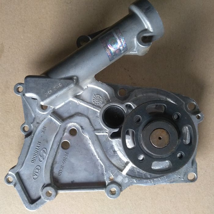 Продам помпу на Хюндай або КІА