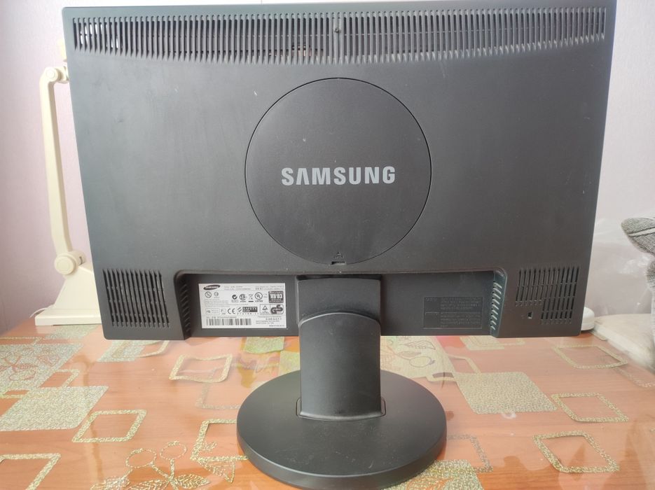 Монітор Samsung 2243NV 22"