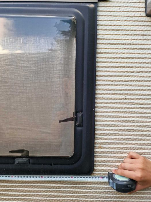 szyba Dethleffs Camping Camper