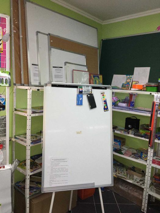 Дошка. Фліпчарт.Тринога-підставка. Магнітна маркерна дошка