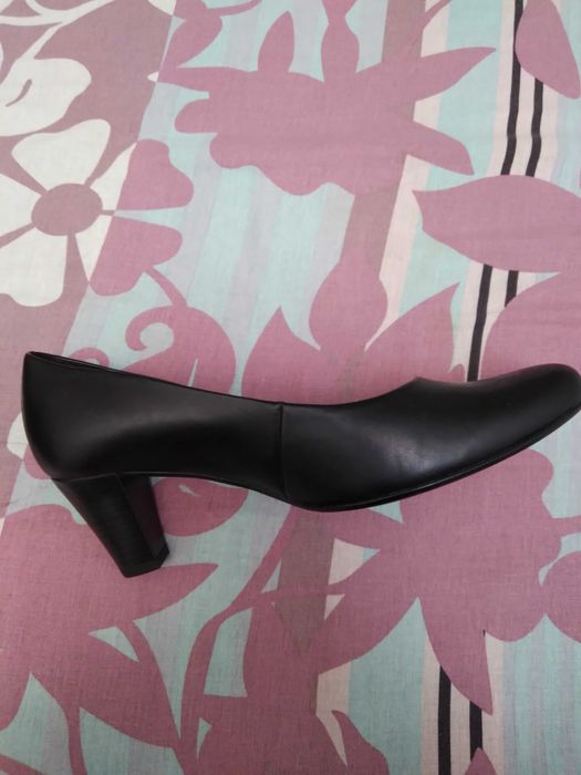 Туфли черные, классика  39 размер, фирма Gabor