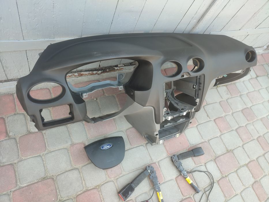 Безпека Ford Focus 2 рестайл торпеда подушка airbag