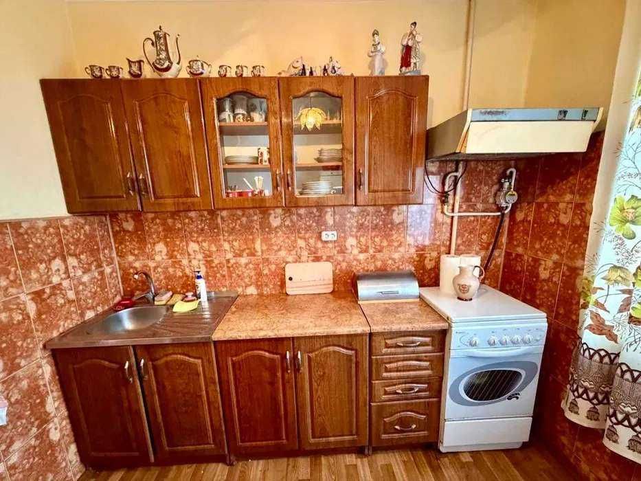 Продаж 2-кімн. Радужна вул. 21а