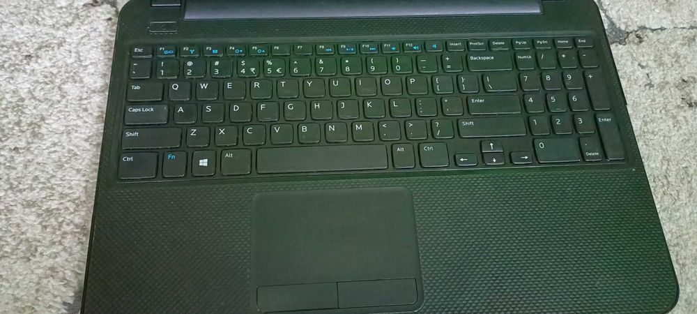 Laptop Dell Inspiron 3521, Intel i3, 4GB ram, 15.6