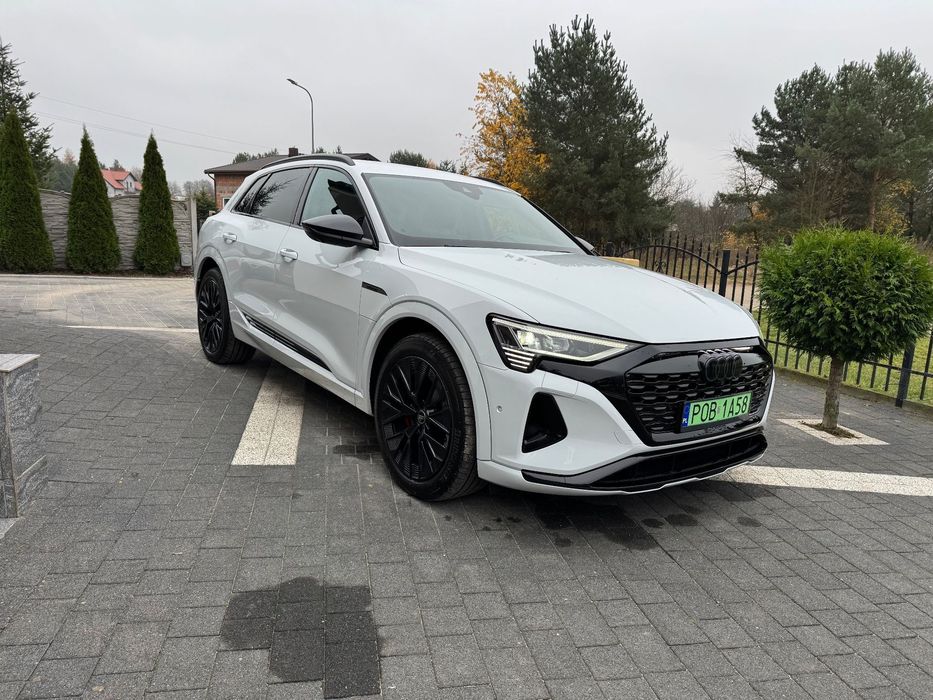 Audi Q8 e-tron Audi Q8 S E-tron