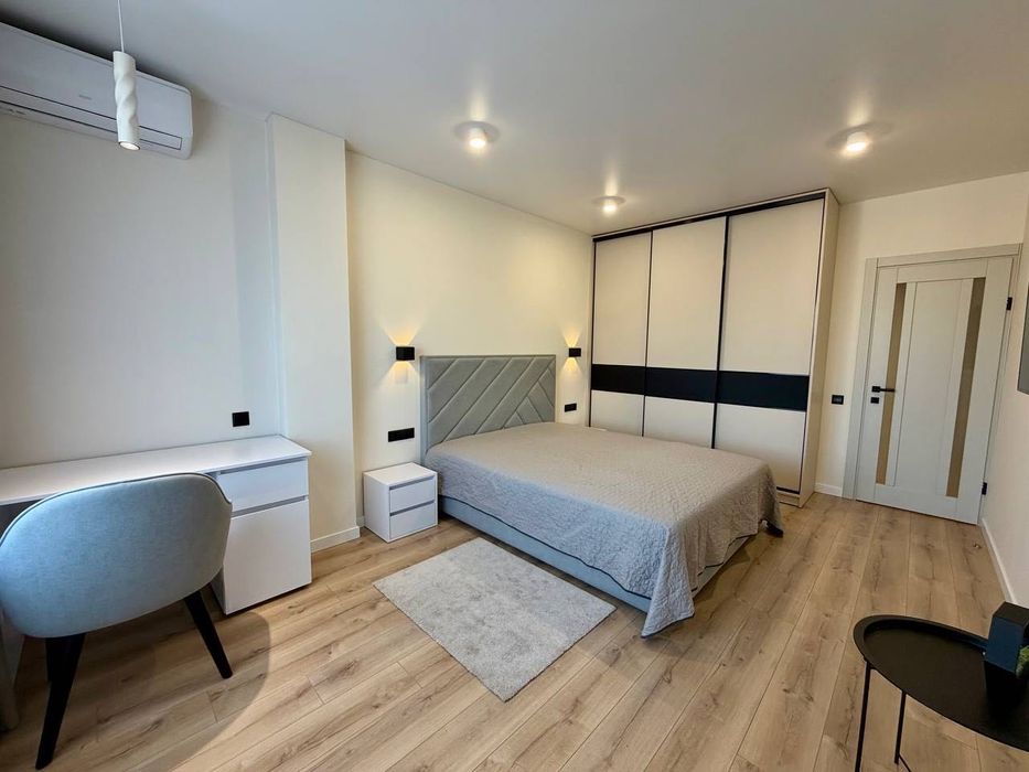 Продаж 1-кімнатної укомплектованої квартири в районі 12 школи!