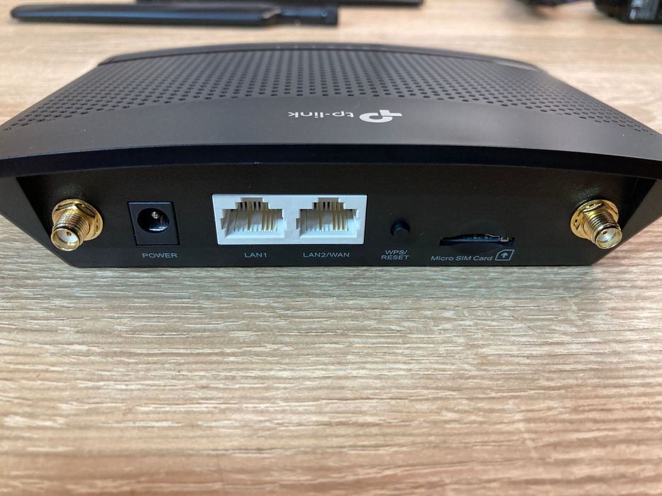 Wi-Fi  роутер  TP-LINK  TL-MR100  / слот для   SIM - карти