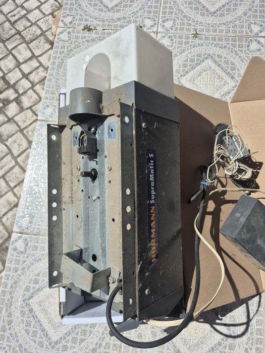 Motor de garagem