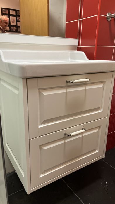 Montador de cozinhas409316717463480323