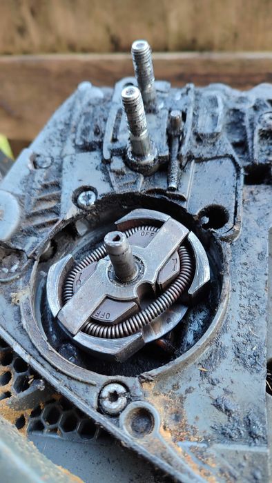 Продам бензопилу Oleo Mak GS 35