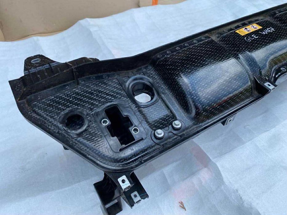 Mercedes GLE W167 Pas Przedni Wzmocnienie Carbon