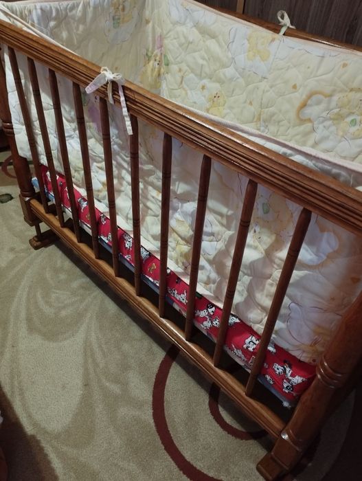 Люлька дитяча,дерево