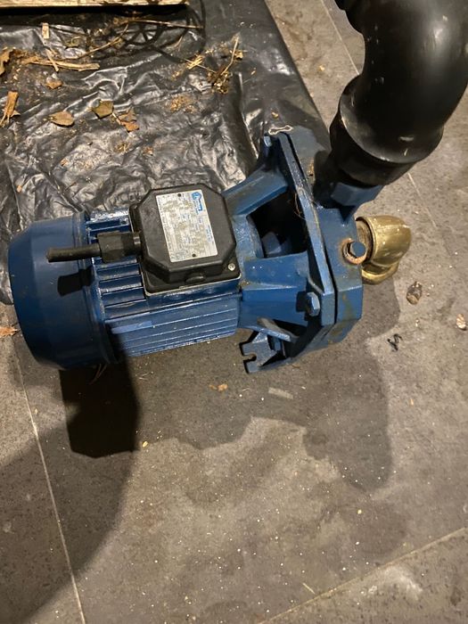 Bomba de água com quadro electrico