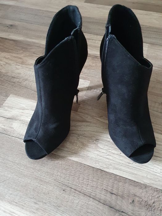 Botki  obcas wysoki