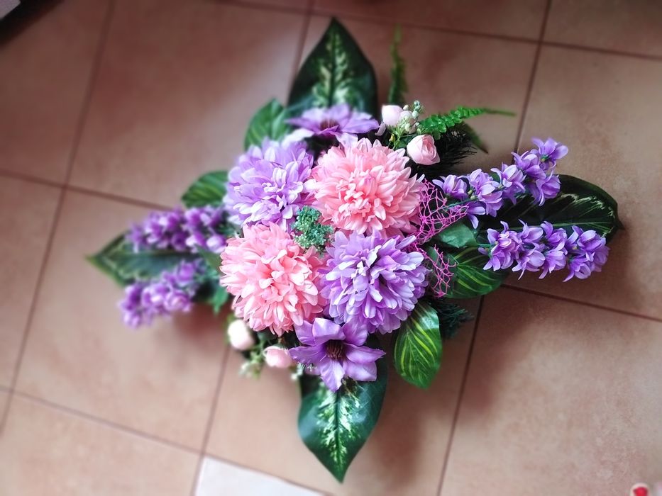 Stroik na cmentarz gotowy do odbioru osobistego osobistego