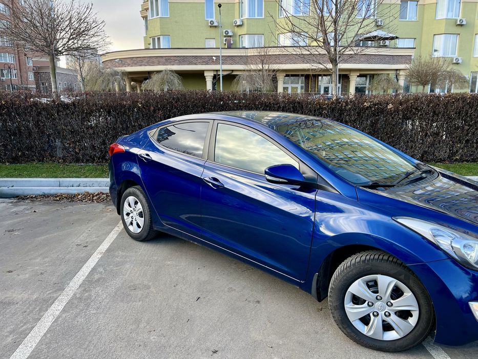 Хюндай Елантра 2011 рік, 1.8 Hyundai Elantra