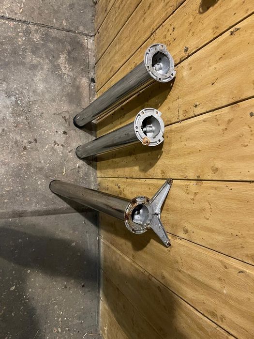 Продам металлические ножки для мебели