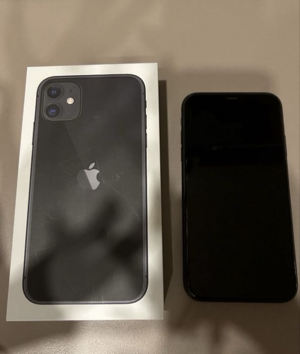 Продам iPhone 11