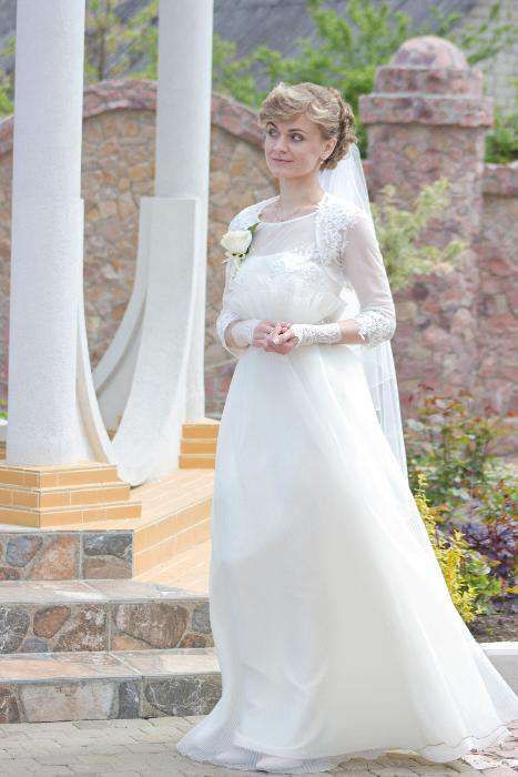 Весільна сукня