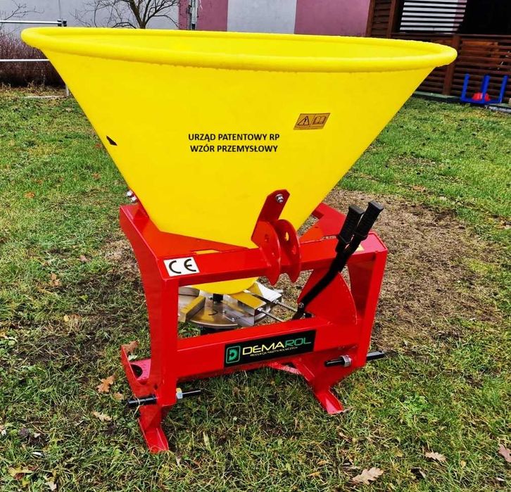 Rozsiewacz nawozów lejek 300 400 litrów