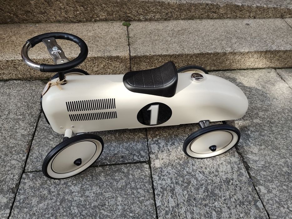 Carrinho vintage  ( novo)75 cm