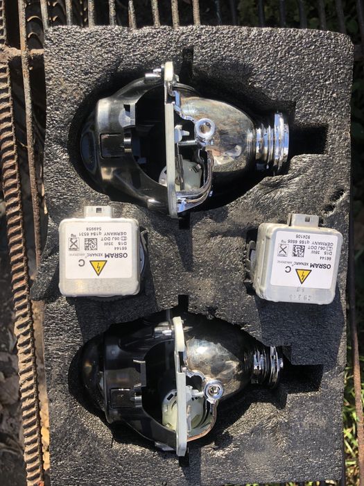 Продам лінзи зняті з форд фокус америка