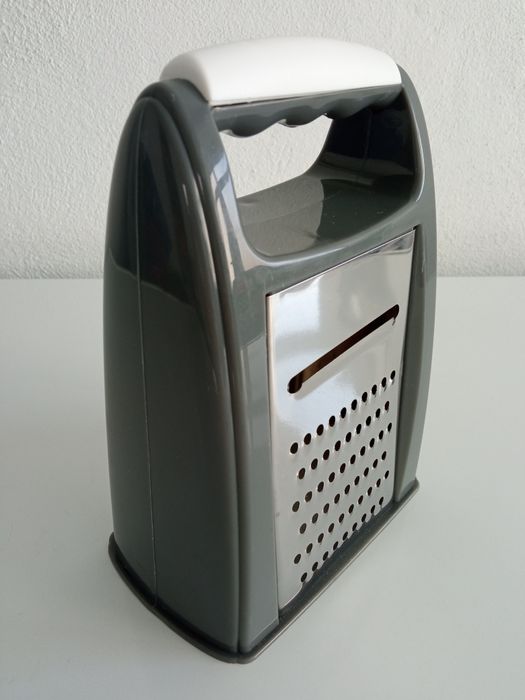 Porta-talheres ou ralador?