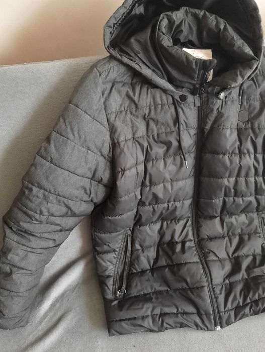 HOUSE. Kurtka zimowa.