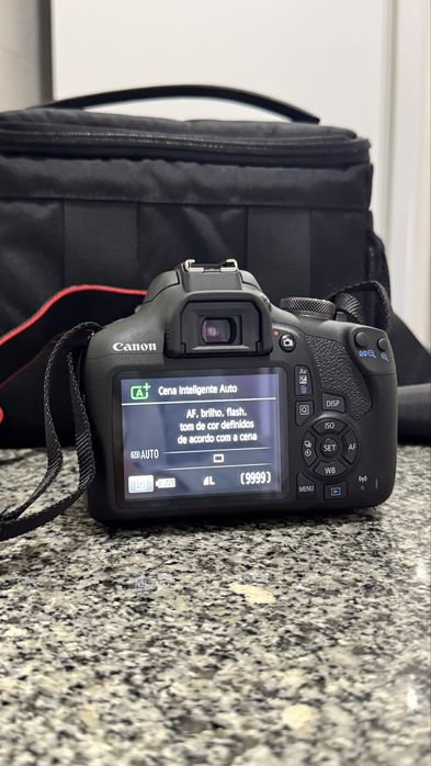 Camera Canon 2000D wifi nova com SD128Gb