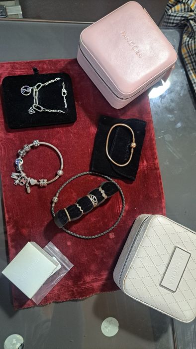 Pandora pratas original.