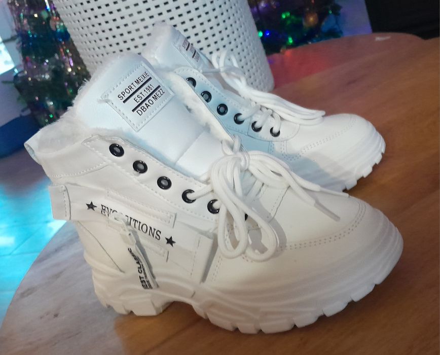 Buty ciepłe ocieplane futerkiem r.36