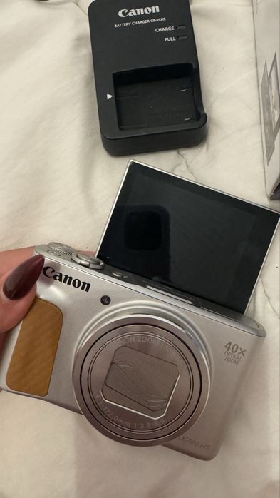 Canon Power Shot 740 hs