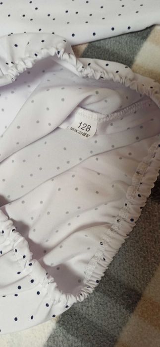 Блузка на дівчинку. Шкільна форма. Ріст 128.