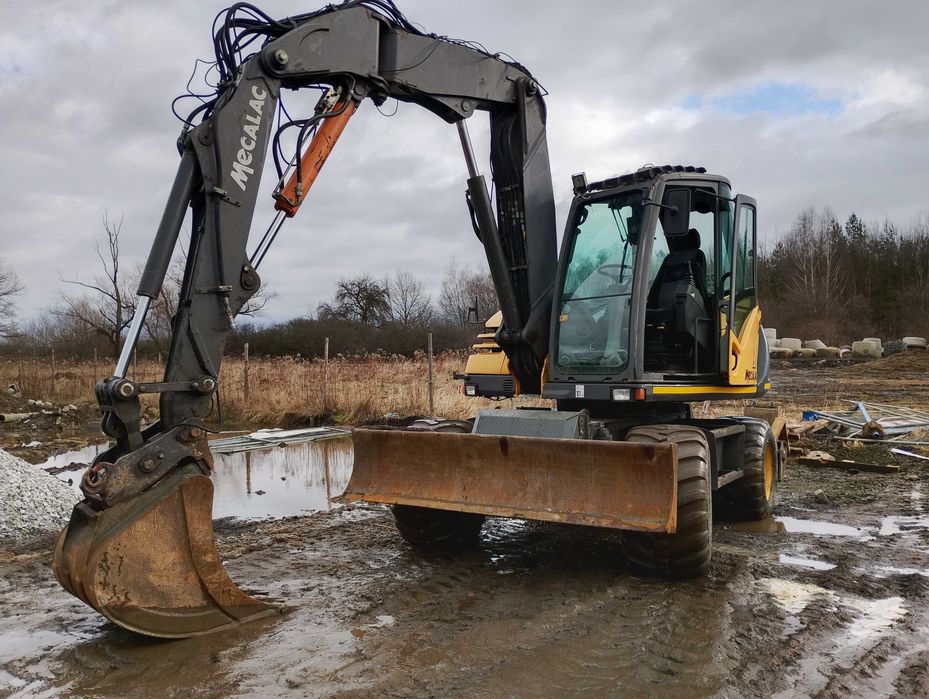 Usługi koparką kołową | Usługi sprzętowe