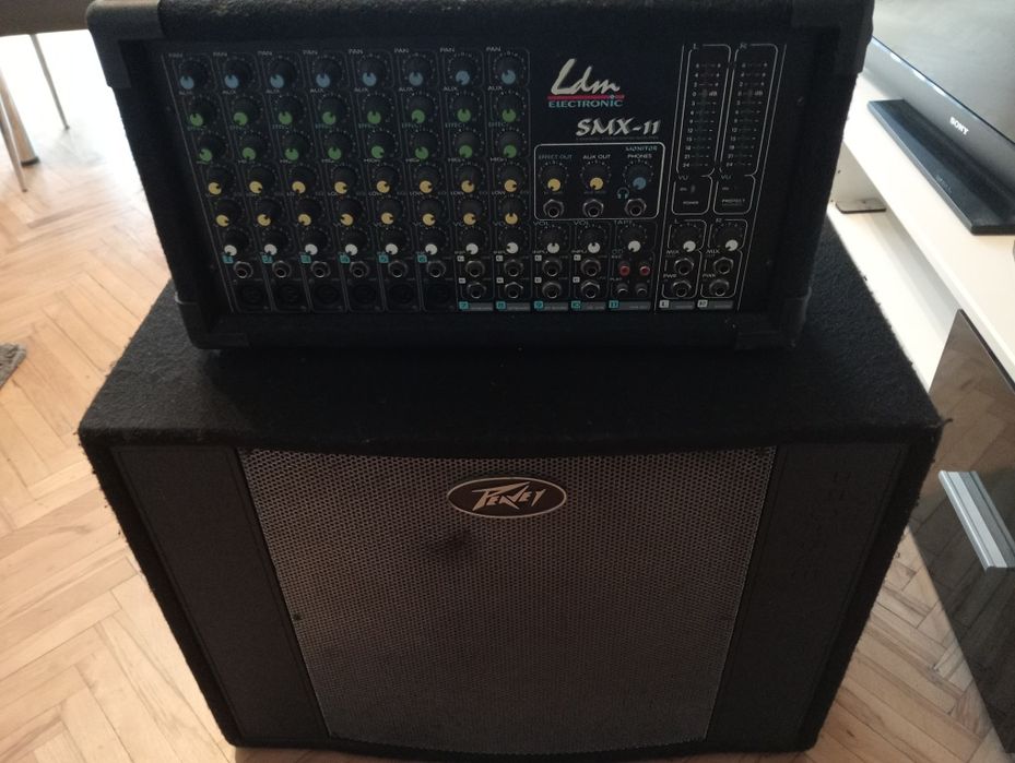 Subbas Peavey powermixer Ldm Smx11 2x200w