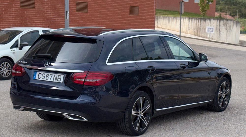 Mercedes c300de 2021 Avangard Facelift aceito retomas
