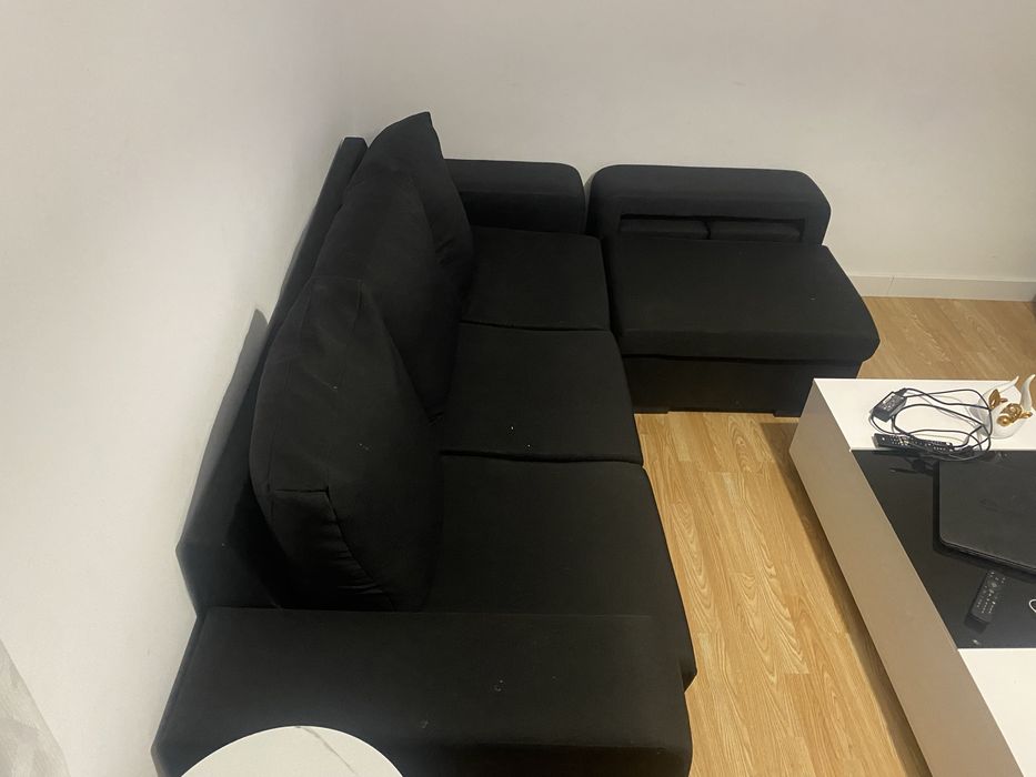 Sofá 4 Lugares + um removivel e com 2 bancos