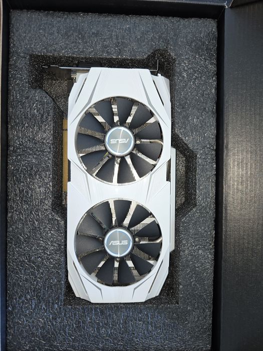 Gráfica GTX 1070 ASUS Dual OC