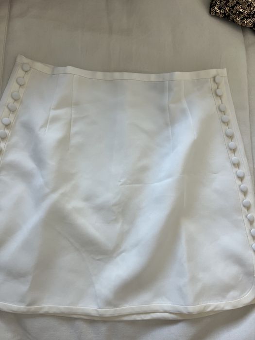 Saias Semi usadas de festa Zara 20 euros cada