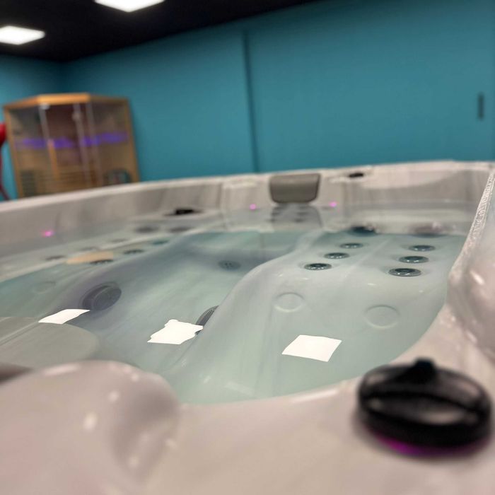 Wanna jacuzzi Viskan STJARNO – Luksusowy hydromasaż dla 6 osób 36 dysz